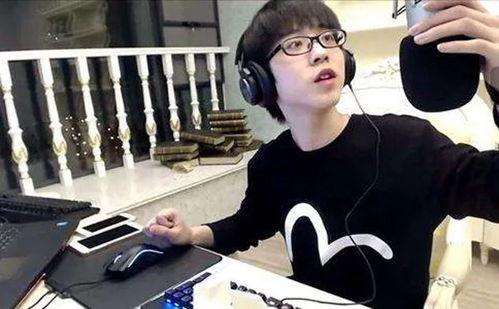 快手娱乐吃瓜主播是谁啊,揭秘网络红人的幕后故事 第3张 快手娱乐吃瓜主播是谁啊,揭秘网络红人的幕后故事 第3张